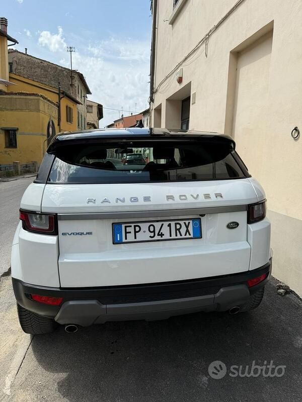 Usata Land Rover Range Rover evoque 150 CV (110 kW) 2018 Bianco SUV