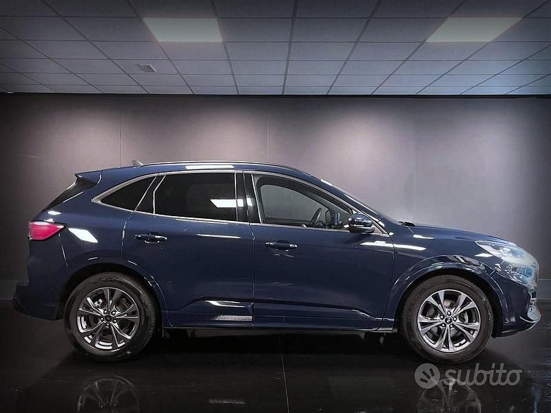 Usata Ford Kuga ST-Line X 120 CV (88 kW) 2023 Blu pastello SUV