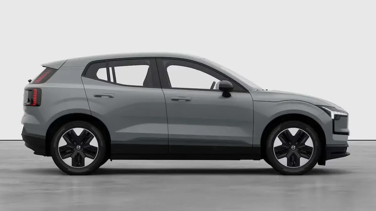 Nuova Volvo EX30 Core 75 kW (102 CV) 2026 Vapour grey SUV