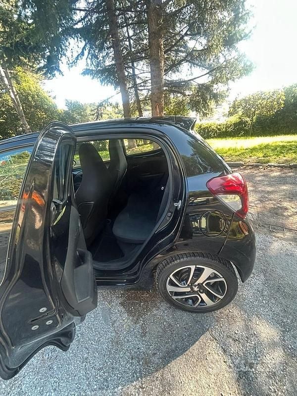 Usata Peugeot 108 Allure 69 CV (50 kW) 2017 Nero Utilitaria