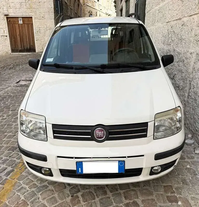 Usata Fiat Panda Dynamic 60 CV (44 kW) 2008 Bianco Utilitaria