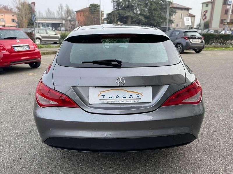 Usata Mercedes CLA180 109 CV (80 kW) 2018 Grigio Berlina