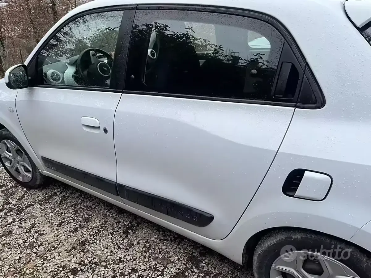 Usata Renault Twingo Zen 30 kW (42 CV) 2021 Bianco Utilitaria