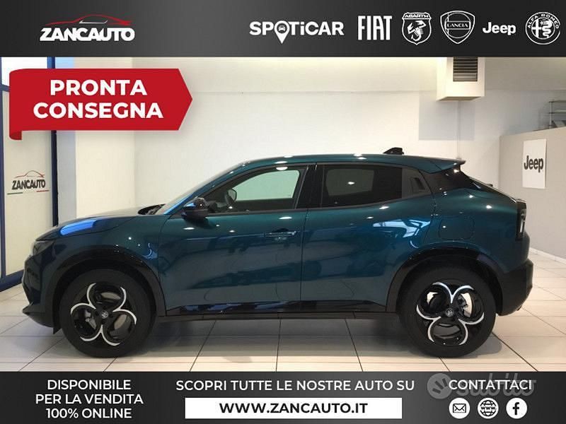 Usata Alfa Romeo Junior 136 CV (100 kW) 2024 Blu navigli SUV