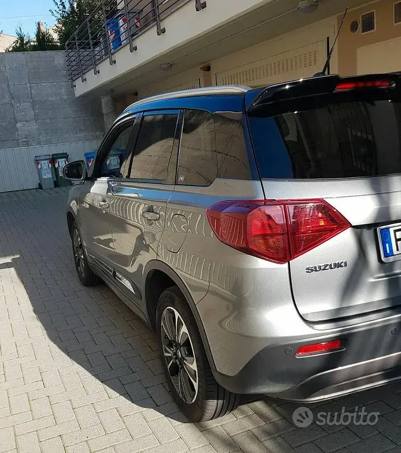 Usata Suzuki Vitara 140 CV (102 kW) 2019 Grigio SUV