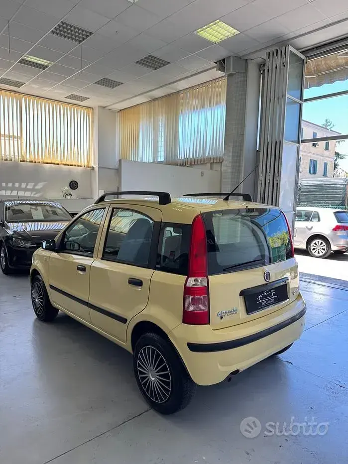 Usata Fiat Panda Climbing 60 CV (44 kW) 2008 Giallo Utilitaria