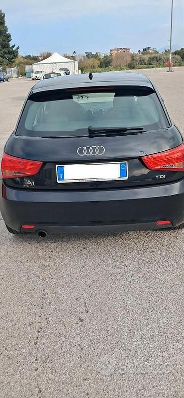 Usata Audi A1 Sportback Ambition 90 CV (66 kW) 2012 Nero Utilitaria