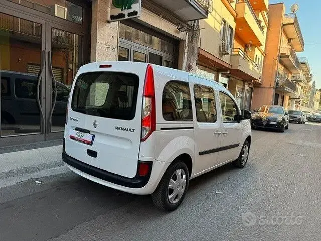 Usata Renault Kangoo Life 95 CV (69 kW) 2020 Bianco Monovolume