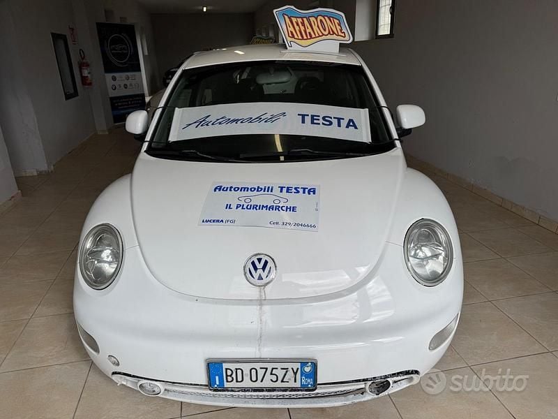 Usata VW New Beetle 90 CV (66 kW) 1999 Bianco Utilitaria