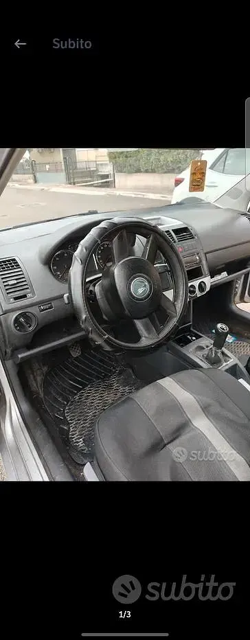 Usata VW Polo 75 CV (55 kW) 2004 Grigio Utilitaria
