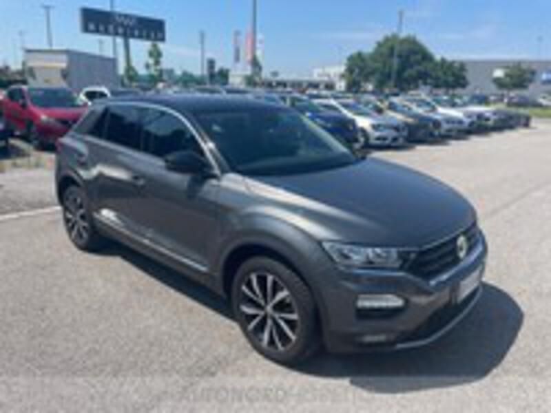 Usata VW T-Roc Style 150 CV (110 kW) 2018 Grigio SUV