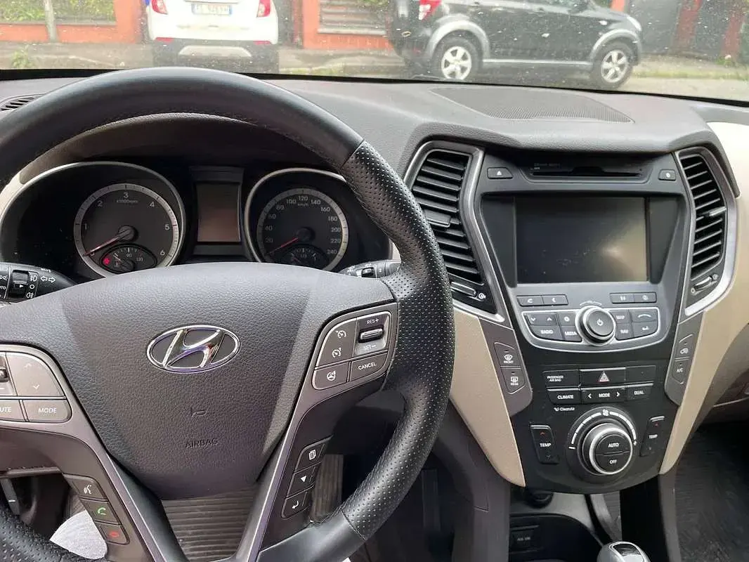 Usata Hyundai Santa Fe Style 197 CV (144 kW) 2014 Nero SUV
