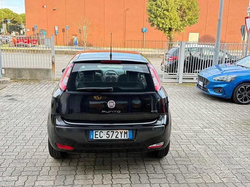 Usata Fiat Punto Evo Dynamic 65 CV (47 kW) 2010 Nero Utilitaria