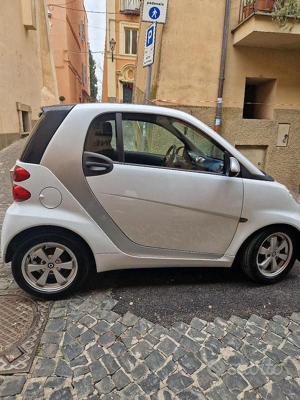 Usata Smart ForTwo Coupé 71 CV (52 kW) 2011 Bianco Coupé
