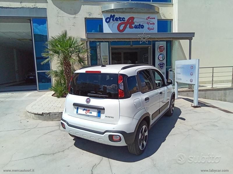 Usata Fiat Panda Cross Cross 69 CV (50 kW) 2024 Bianco Utilitaria