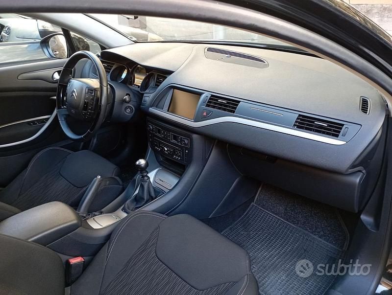 Usata Citroën C5 140 CV (102 kW) 2013 Nero Station wagon