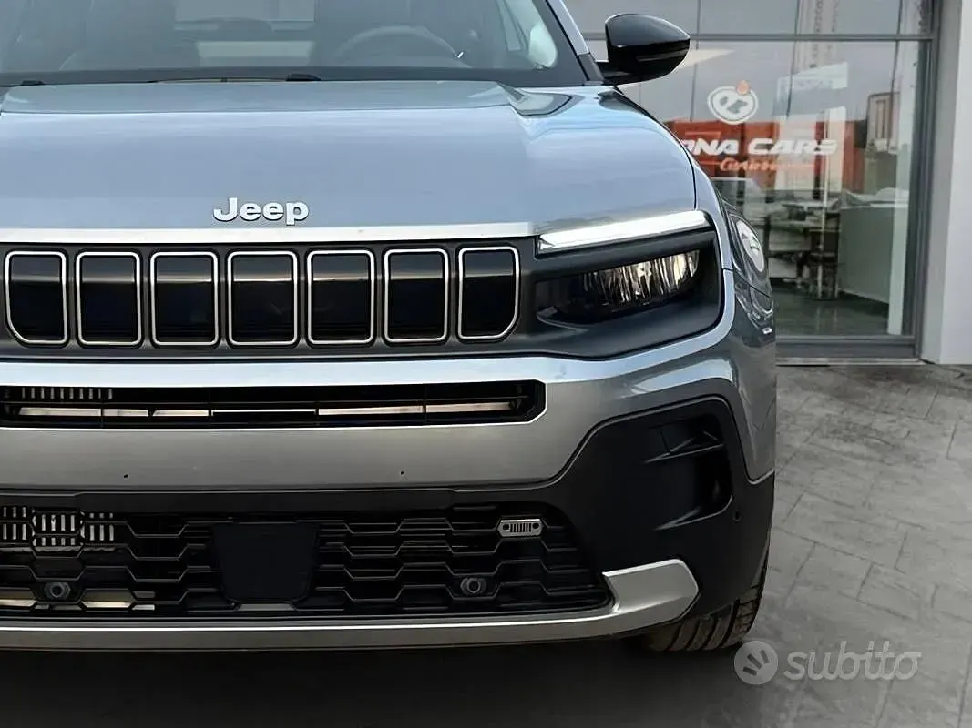 Usata Jeep Avenger Altitude 101 CV (74 kW) 2024 Grigio SUV