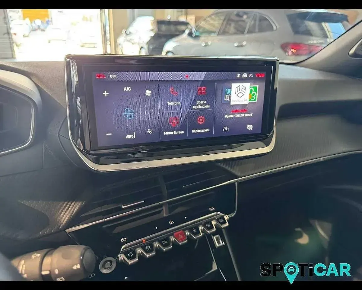 Usata Peugeot 2008 Allure 100 CV (73 kW) 2025 Bianco SUV