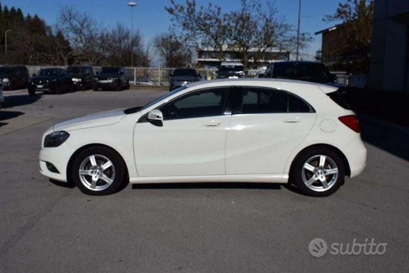 Usata Mercedes A180 Executive 109 CV (80 kW) 2015 Bianco Berlina