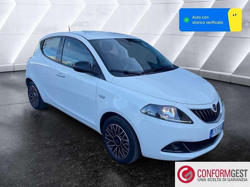 Usata Lancia Ypsilon S 100 CV (73 kW) 2024 Bianco Utilitaria