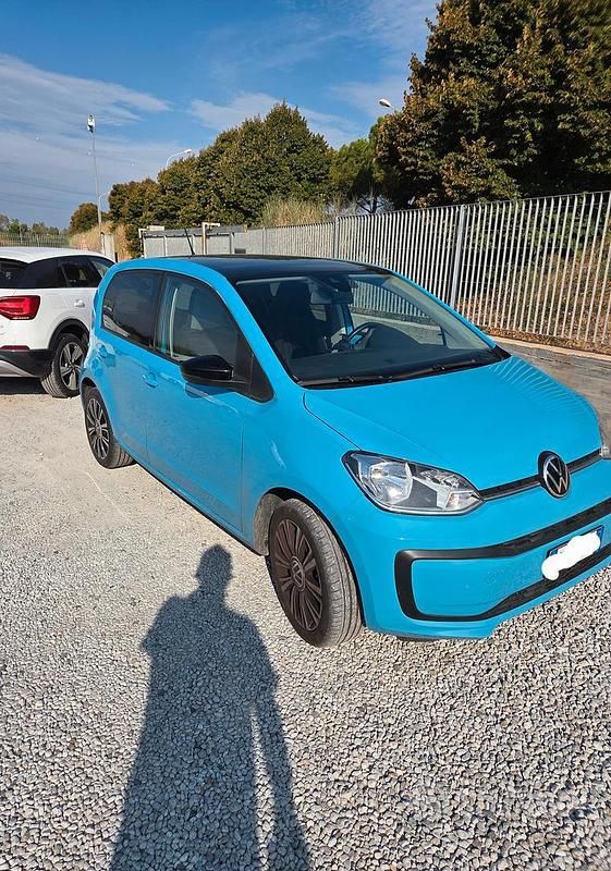 Blu Usata 2020 VW up! Due volumi | 10.000 € (Ottimo prezzo) - Immagine 1/4