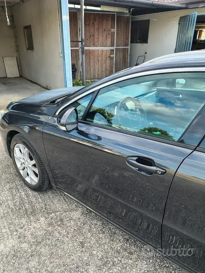 Occasion Peugeot 508 SW 120 ch (88 kW) 2016 Noir Break