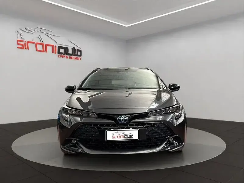 Nuova Toyota Corolla Active 98 CV (72 kW) 2026 Grigio scuro Station wagon