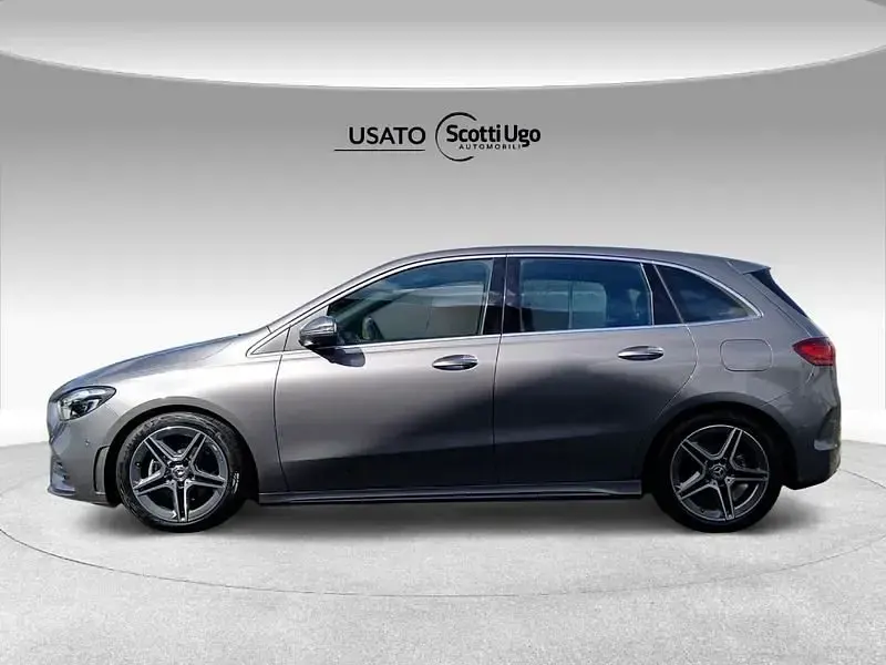 Usata Mercedes 180 116 CV (85 kW) 2025 Grigio Berlina