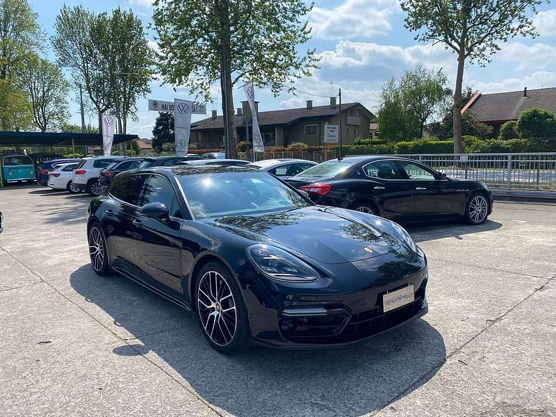 Usata Porsche Panamera Sport Turismo 571 CV (419 kW) 2021 Nero Utilitaria