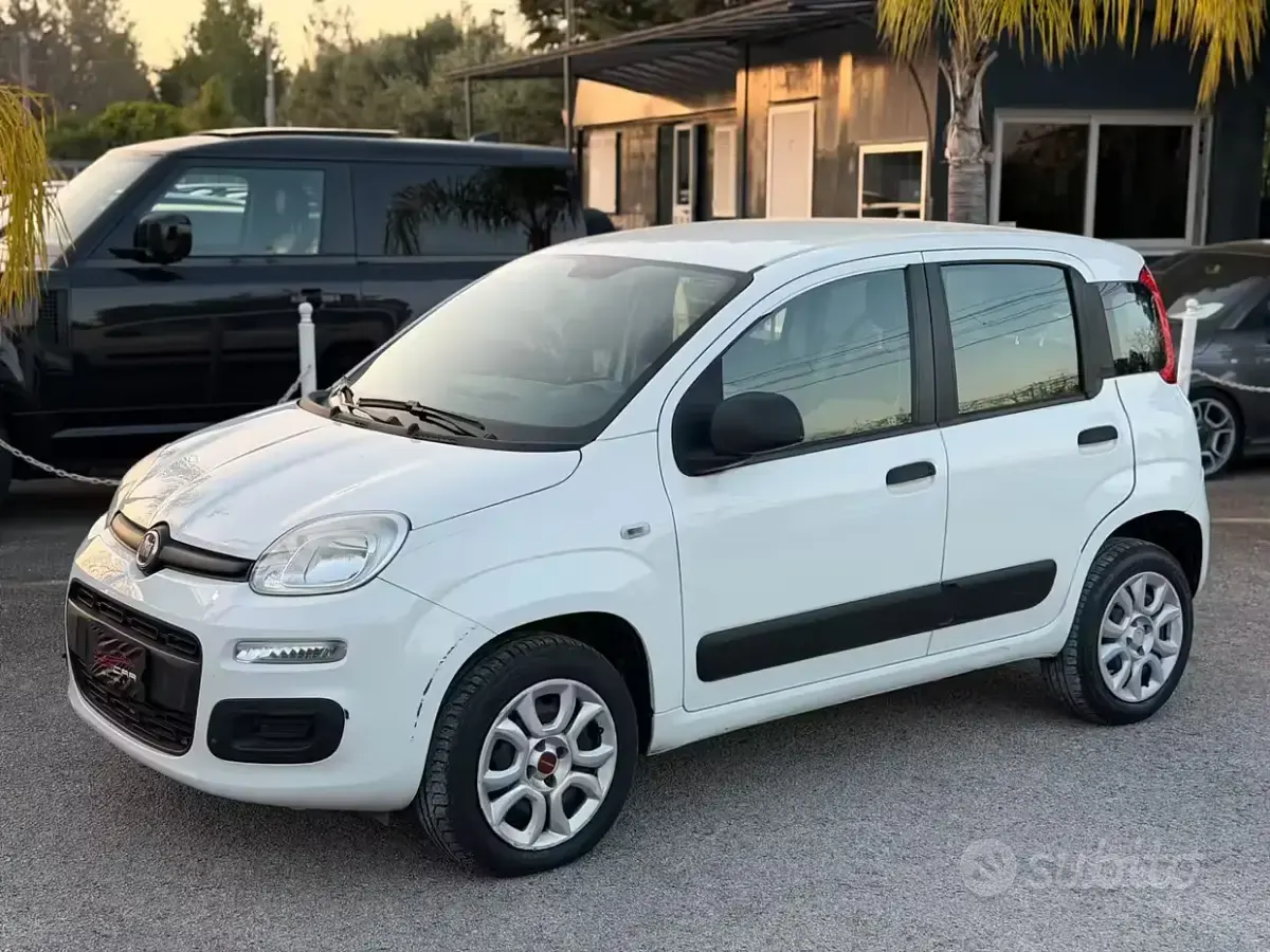 Usata Fiat Panda Easy 80 CV (58 kW) 2013 Bianco Utilitaria