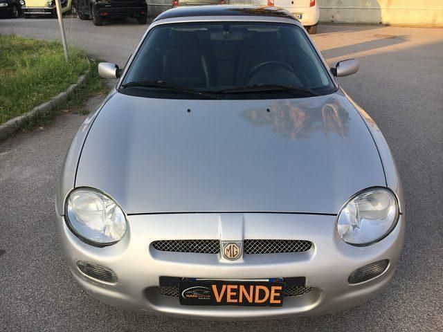 Usata MG F 120 CV (88 kW) 2001 Argento Cabrio