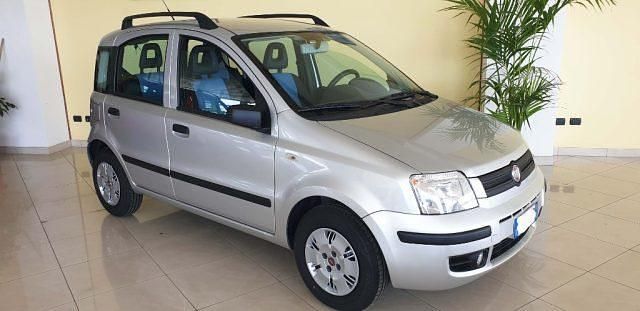 Usata Fiat Panda Dynamic 69 CV (50 kW) 2008 Argento Utilitaria