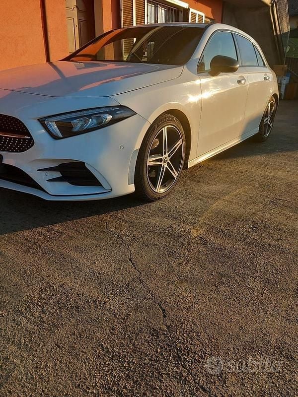Usata Mercedes A180 116 CV (85 kW) 2019 Bianco Berlina