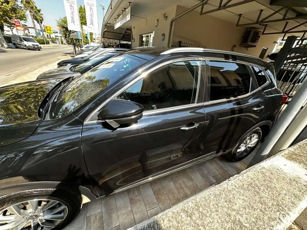 Usata MG HS Comfort 160 CV (117 kW) 2024 Nero SUV