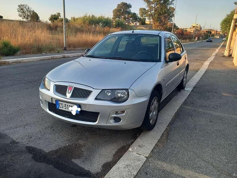 Usata Rover 25 75 CV (55 kW) 2005 Argento Utilitaria