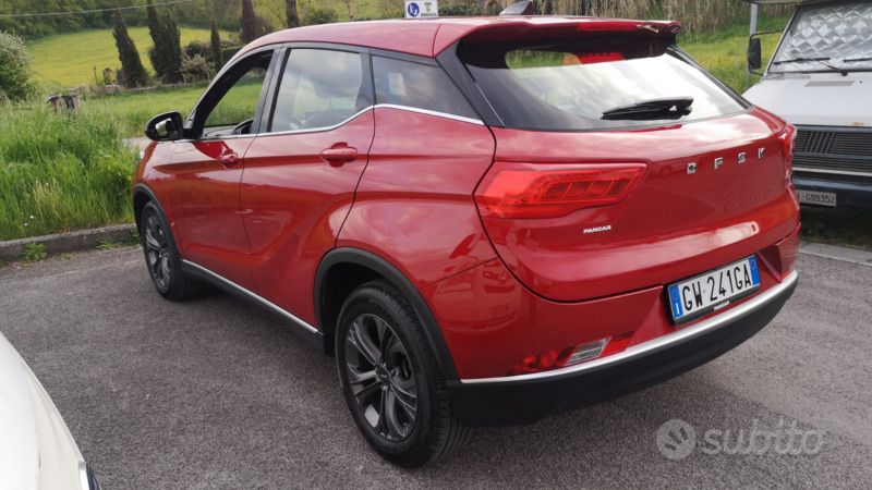 Usata DFSK Glory 500 106 CV (77 kW) 2024 Rosso Monovolume