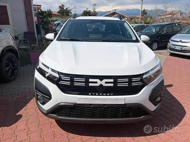 Usata Dacia Sandero Expression 90 CV (66 kW) 2025 Berlina