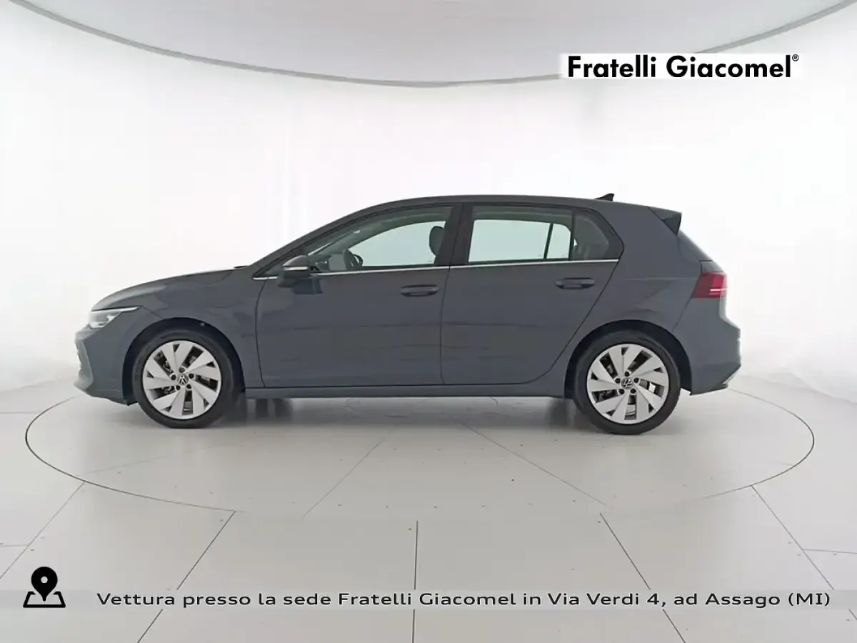 Usata VW Golf VIII Style 150 CV (110 kW) 2025 Gray Berlina