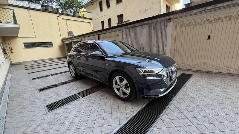 Usata Audi Q8 e-tron Ambiente 158 kW (215 CV) 2020 SUV