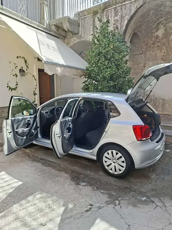 Usata VW Polo United 69 CV (50 kW) 2010 Grigio Utilitaria