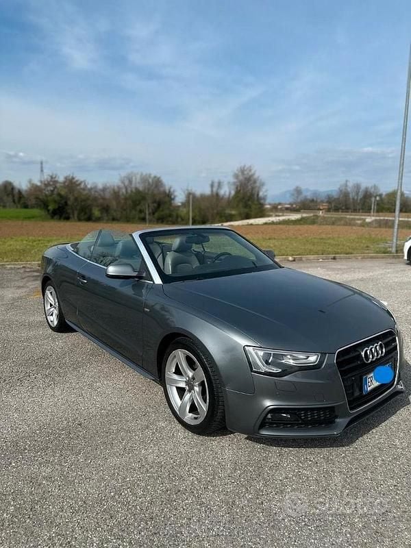 Usata Audi A5 Cabriolet S-Line 177 CV (130 kW) 2014 Grigio Cabrio