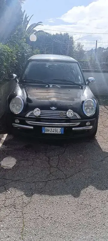 Używany Mini Cooper 90 KM (66 kW) 2001 Czarny Hatchback