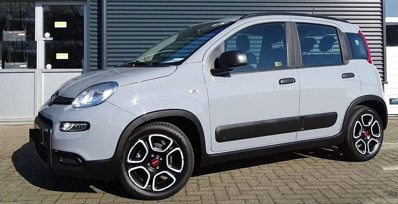 Usata Fiat Panda City Life 69 CV (50 kW) 2022 Argento Utilitaria