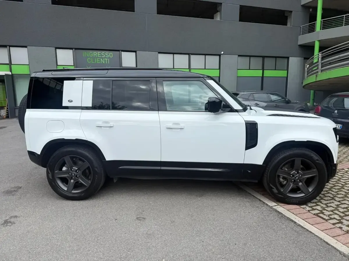 Usata Land Rover Defender HSE Dynamic 248 CV (182 kW) 2022 Bianco SUV