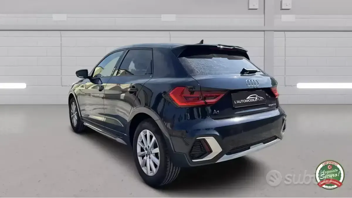 Usata Audi A1 Ambiente 116 CV (85 kW) 2019 Blu/azzurro SUV