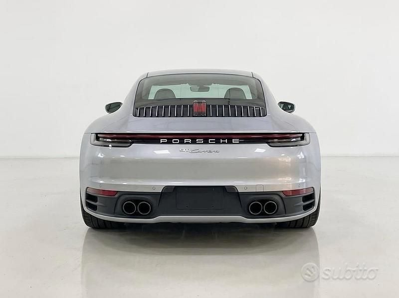Usata Porsche 911 Carrera 4 385 CV (283 kW) 2020 Grigio Coupé