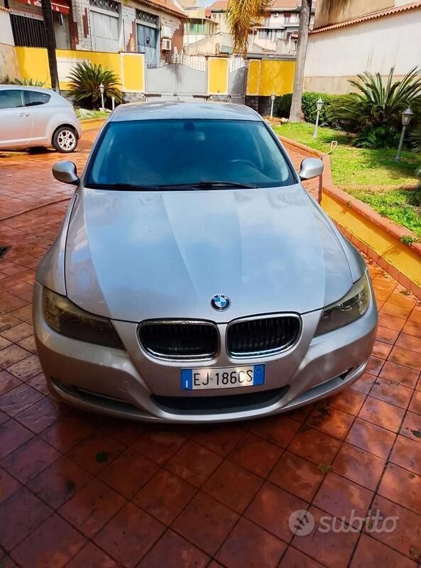 Usata BMW 320 184 CV (135 kW) 2011 Grigio Berlina