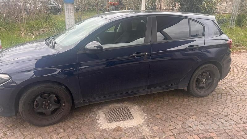 Usata Fiat Tipo 131 CV (96 kW) 2021 Blu Station wagon