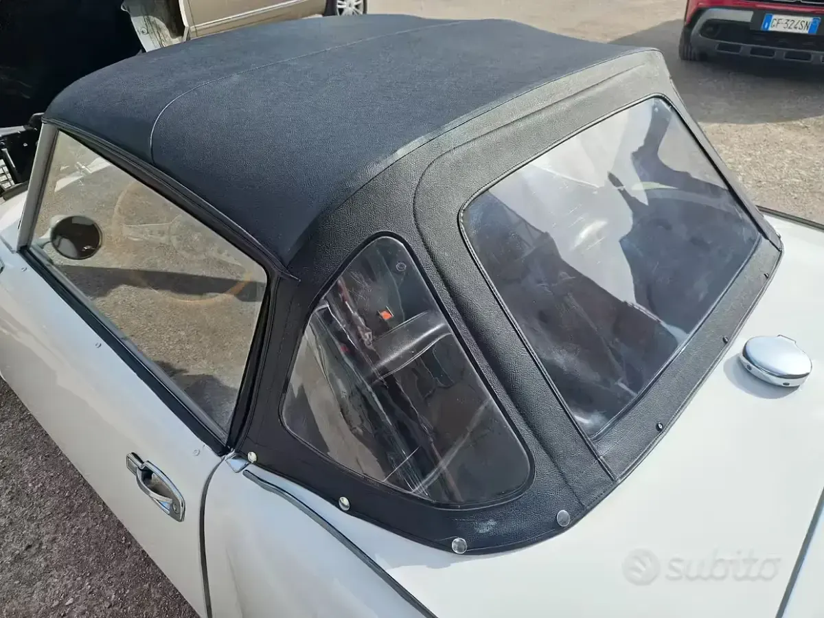 Usata Triumph Spitfire 1970 Bianco Cabrio