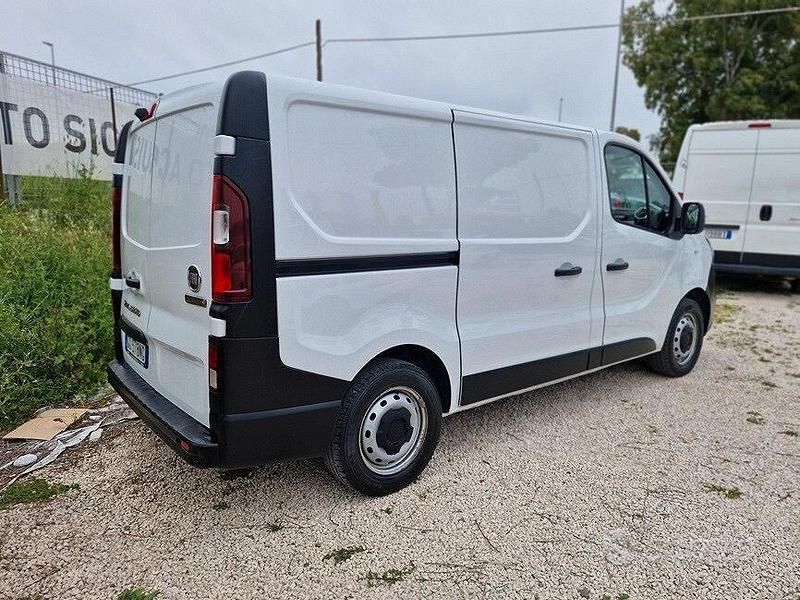 Usata Fiat Talento 145 CV (106 kW) 2021 Bianco Monovolume